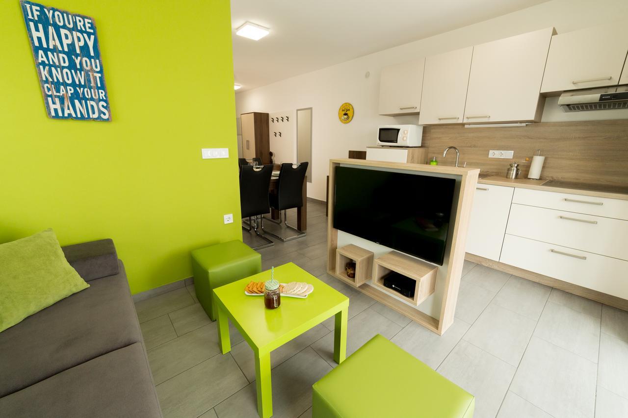 Apartma Mariposa Banovci Luaran gambar